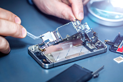 Swift Solutions: Dependable iPad Repair Near Me post thumbnail image