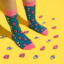 Walking on Sunshine: Infuse Happiness into Every Step with Happy Socks post thumbnail image