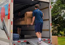 Moving with Pets in Austin: Movers Who Care About Your Furry Friends post thumbnail image