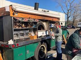 Slice on Wheels: Exploring Connecticut’s Mobile Pizzerias post thumbnail image