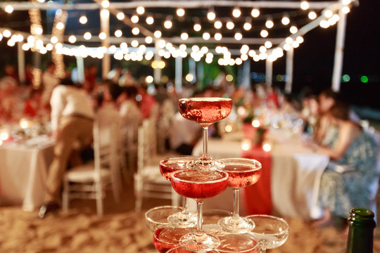 Love on the Rocks: A Wedding Bartender’s Journal post thumbnail image